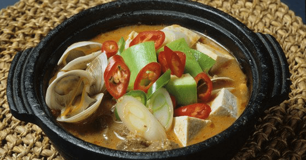 Doenjang Jjigae: The Deep Flavors of Korean Soul in a Bowl