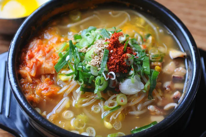 Kongnamul-gukbap 3